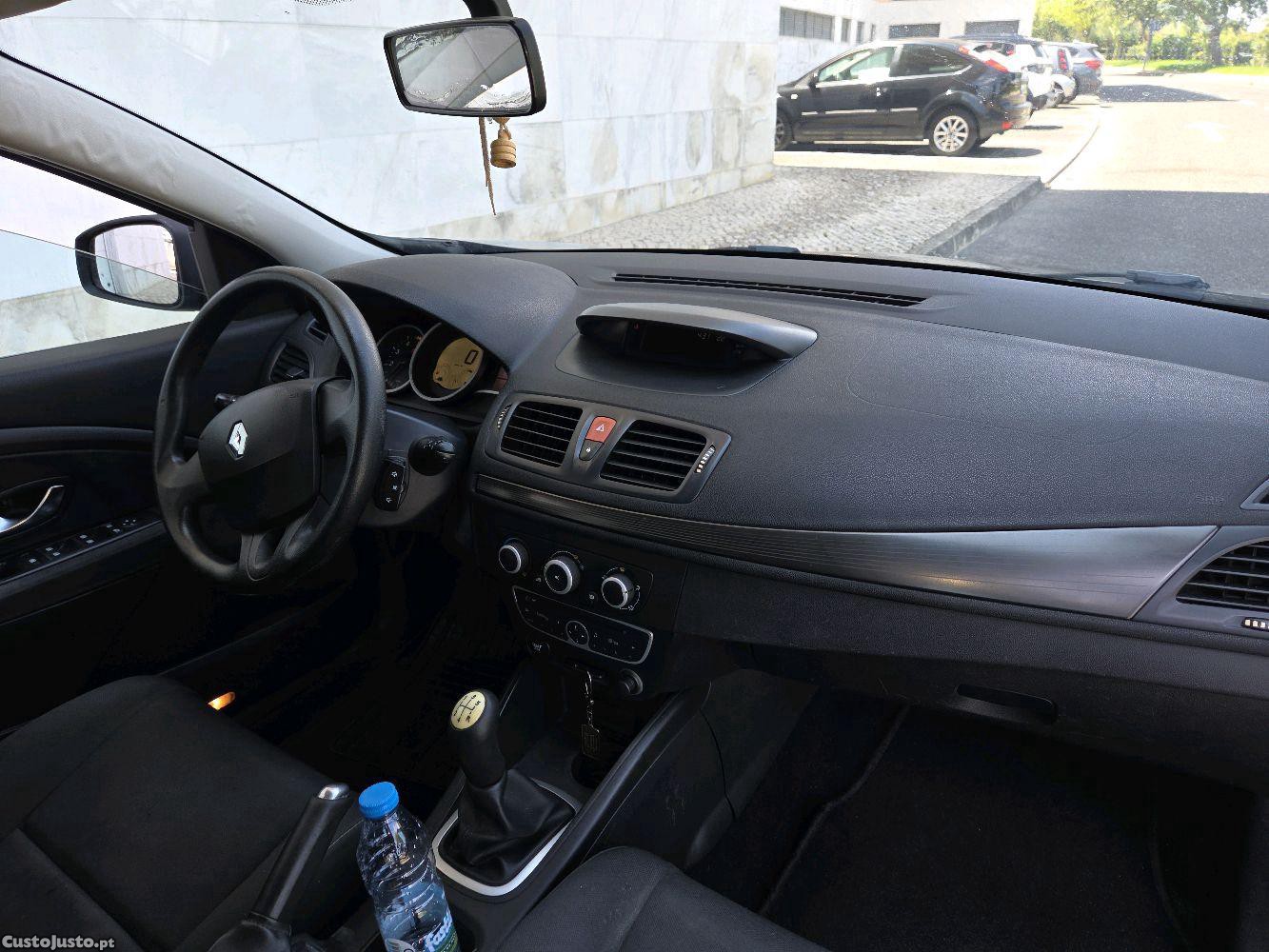 Renault Mégane 1.5 Dci — fotografia 3