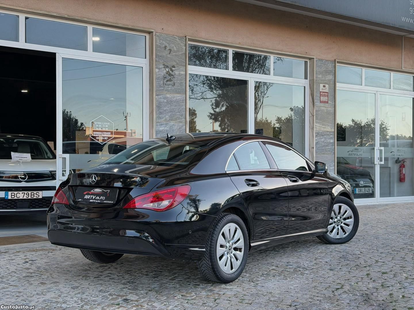 Mercedes-Benz CLA 180 CDi Urban — fotografia 14