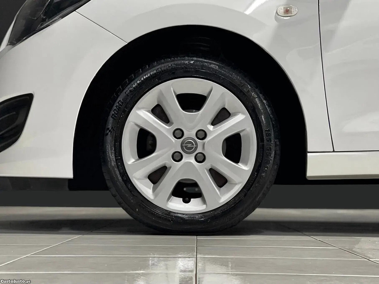 Opel Karl 1.0 — fotografia 2