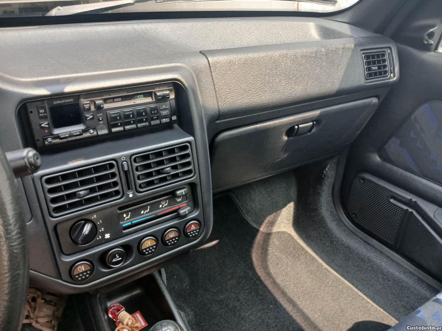 Peugeot 106 XS 1.4 — fotografia 2