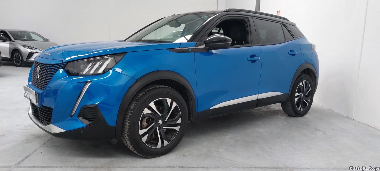 Peugeot e-2008 50 kWh GT — fotografia 9