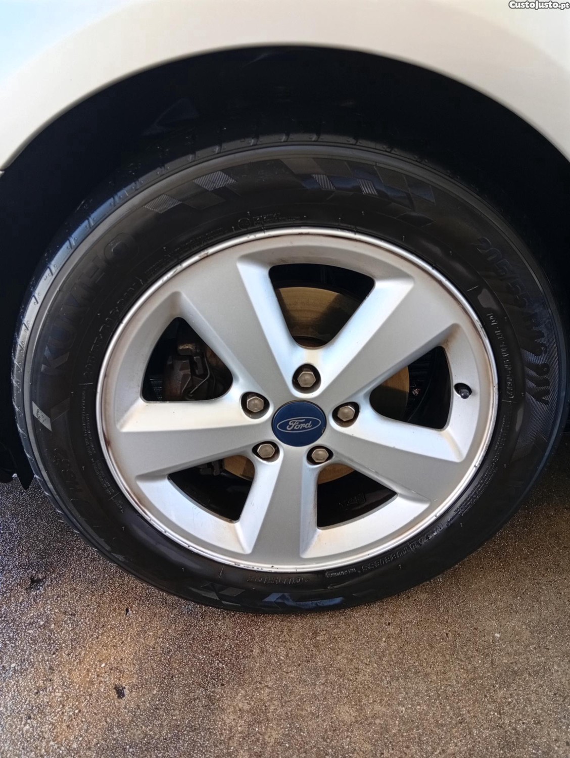 Ford Focus () — fotografia 10