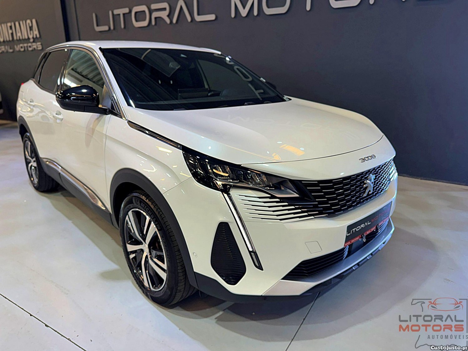 Peugeot 3008 1.2 PureTech Allure Pack EAT8 — fotografia 23