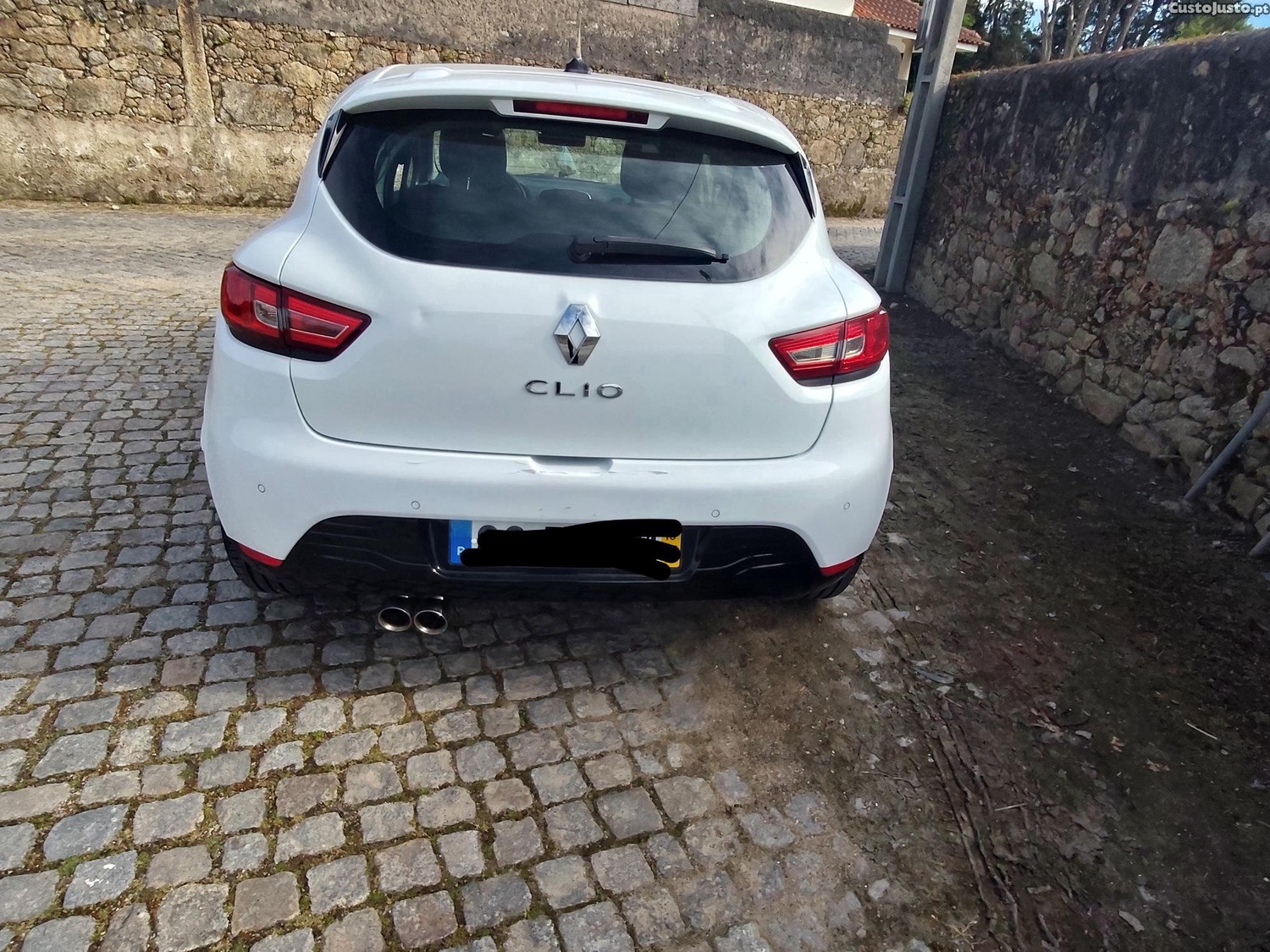 Renault Clio 1.5 dci — fotografia 6
