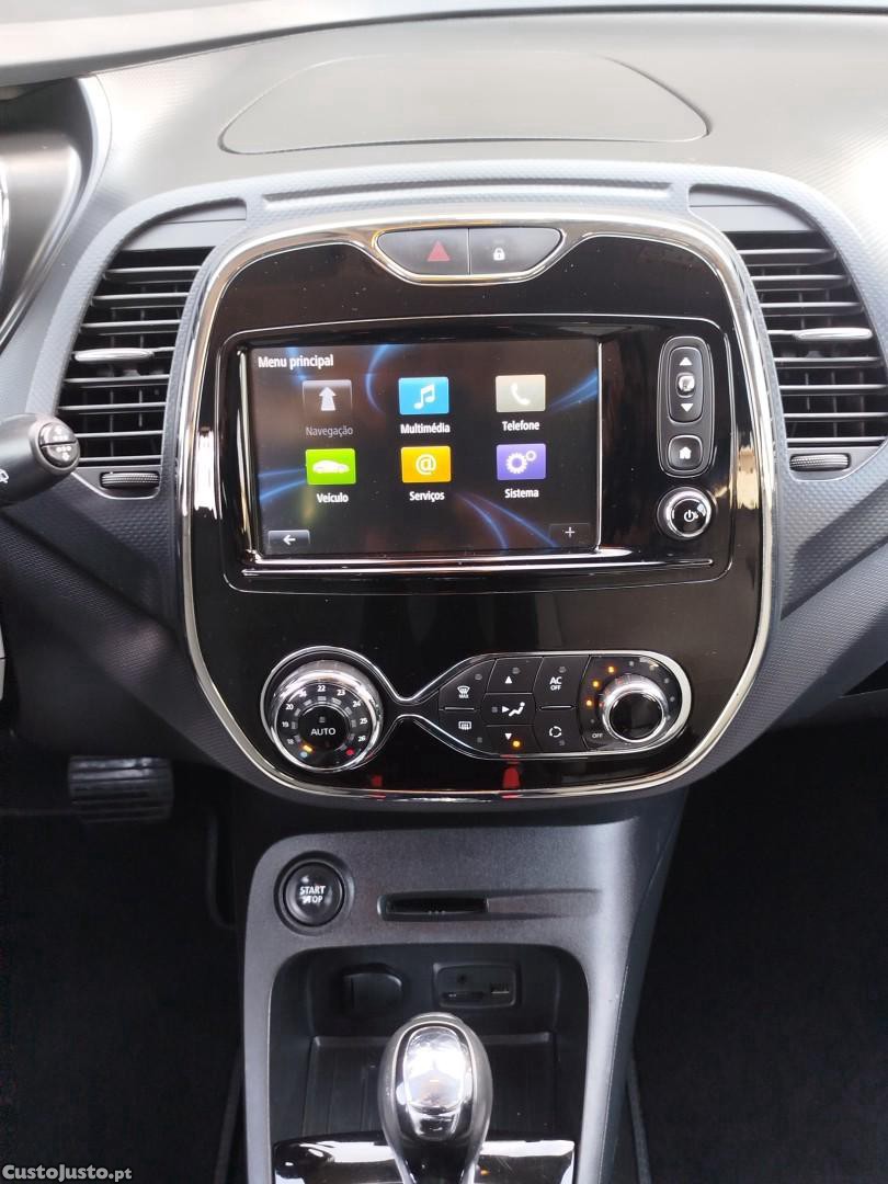 Renault Captur TCe 120 EDC Dynamique — fotografia 13