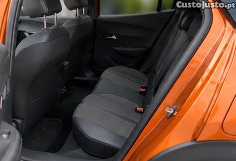 Peugeot 2008 1.2 PureTech Allure 100cv — fotografia 3