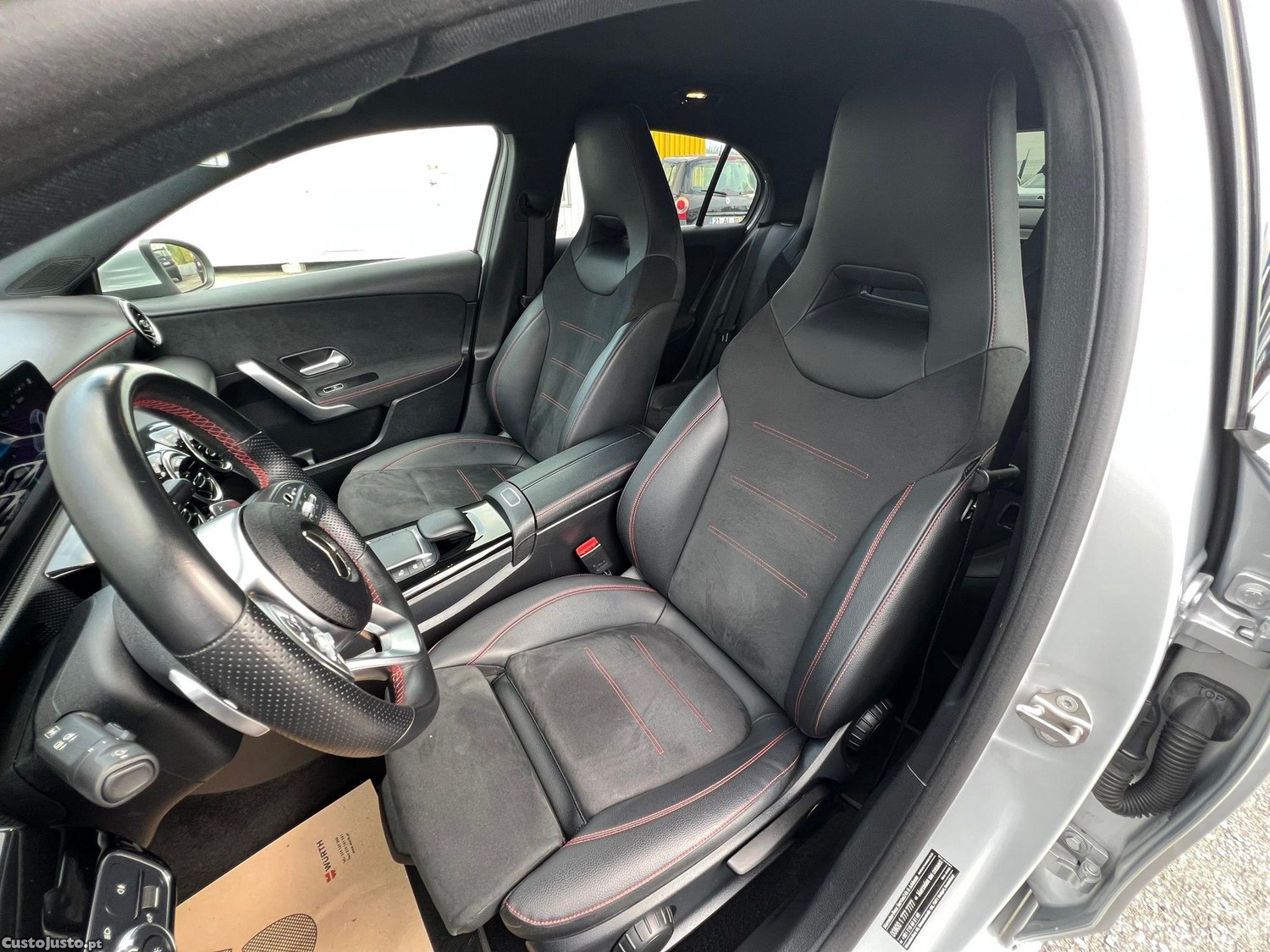 Mercedes-Benz A 200 d AMG Line Aut. — fotografia 9