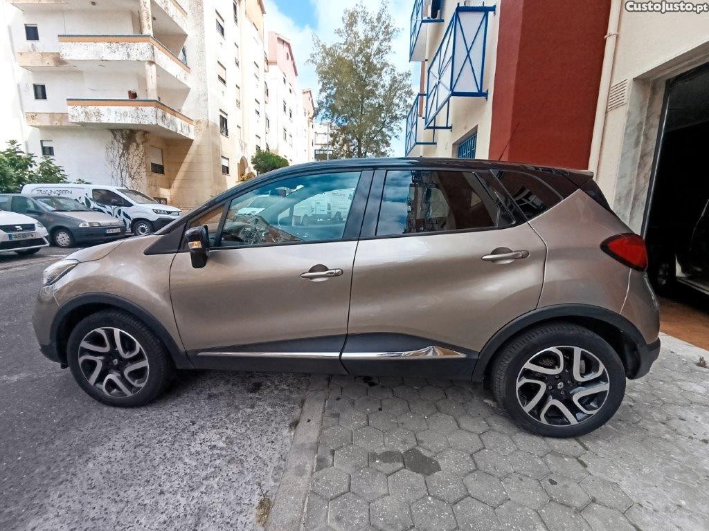Renault Captur 0.9 TCe Exclusive 1 Dono Nacional — fotografia 8