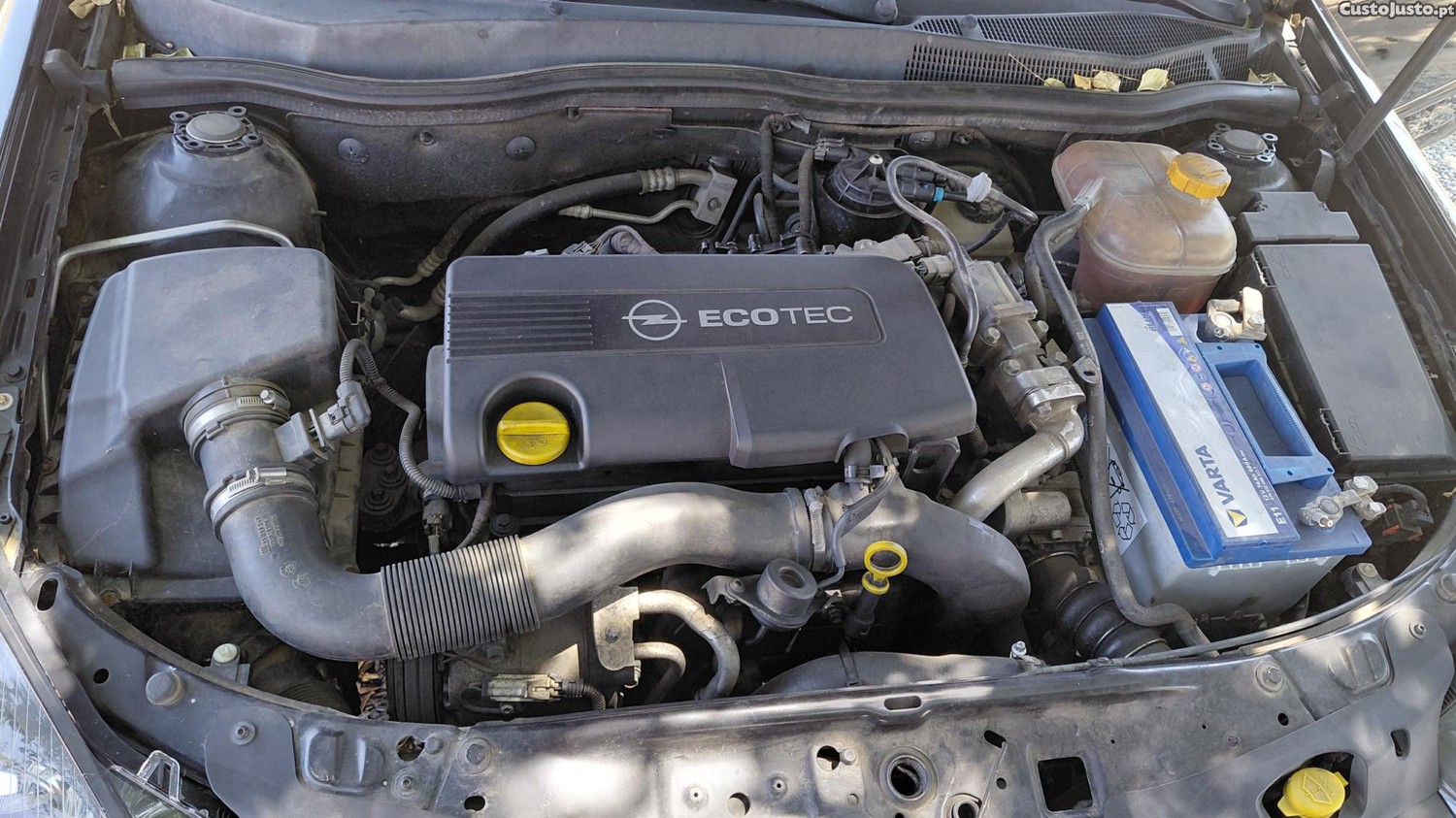 Opel Astra Gtc — fotografia 5