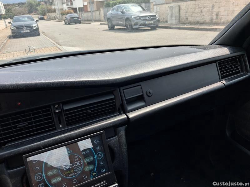 Mercedes-Benz 190 W201 — photo 4