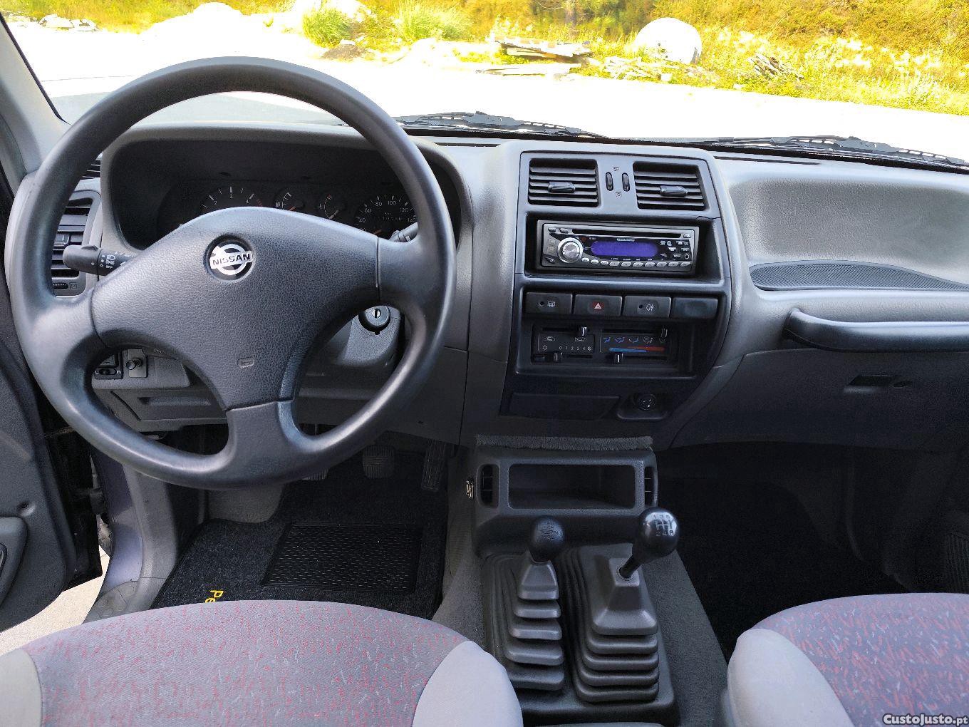 Nissan Terrano II — fotografia 3