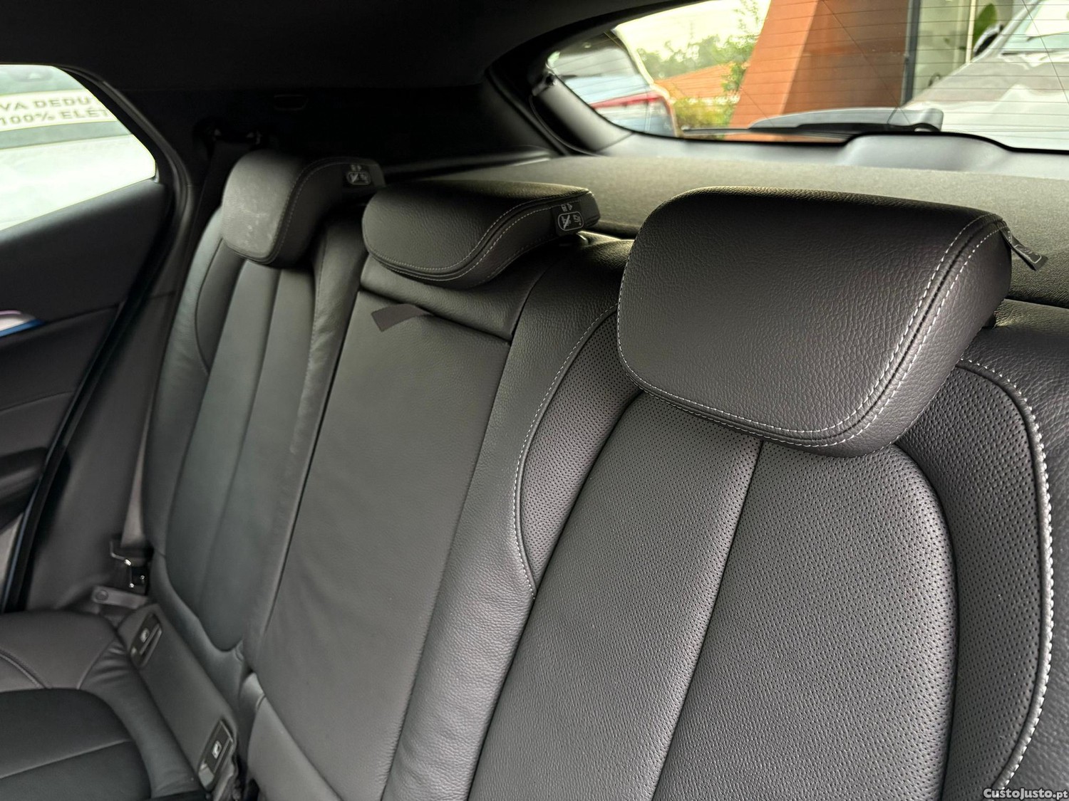 BMW X2 25 e xDrive Pack M — fotografia 4