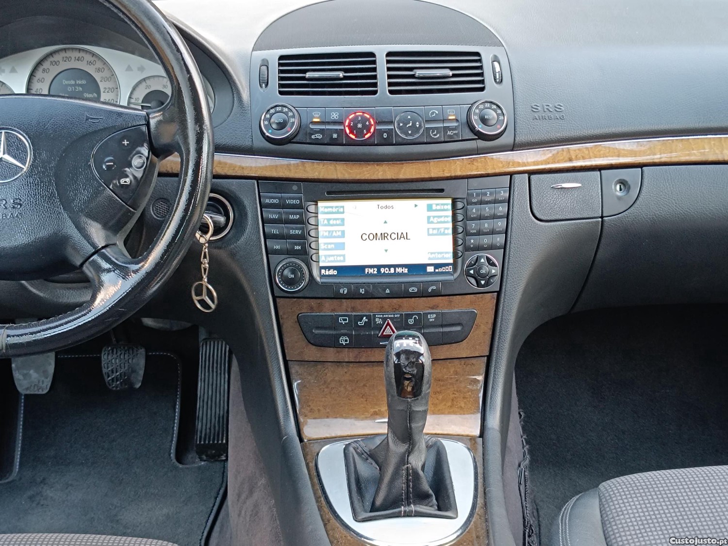 Mercedes-Benz E 220 CDI SW-Avantgarde. 150 Cv. Nacional! Impecável! Kms com comprovativos! Negociável! — fotografia 6