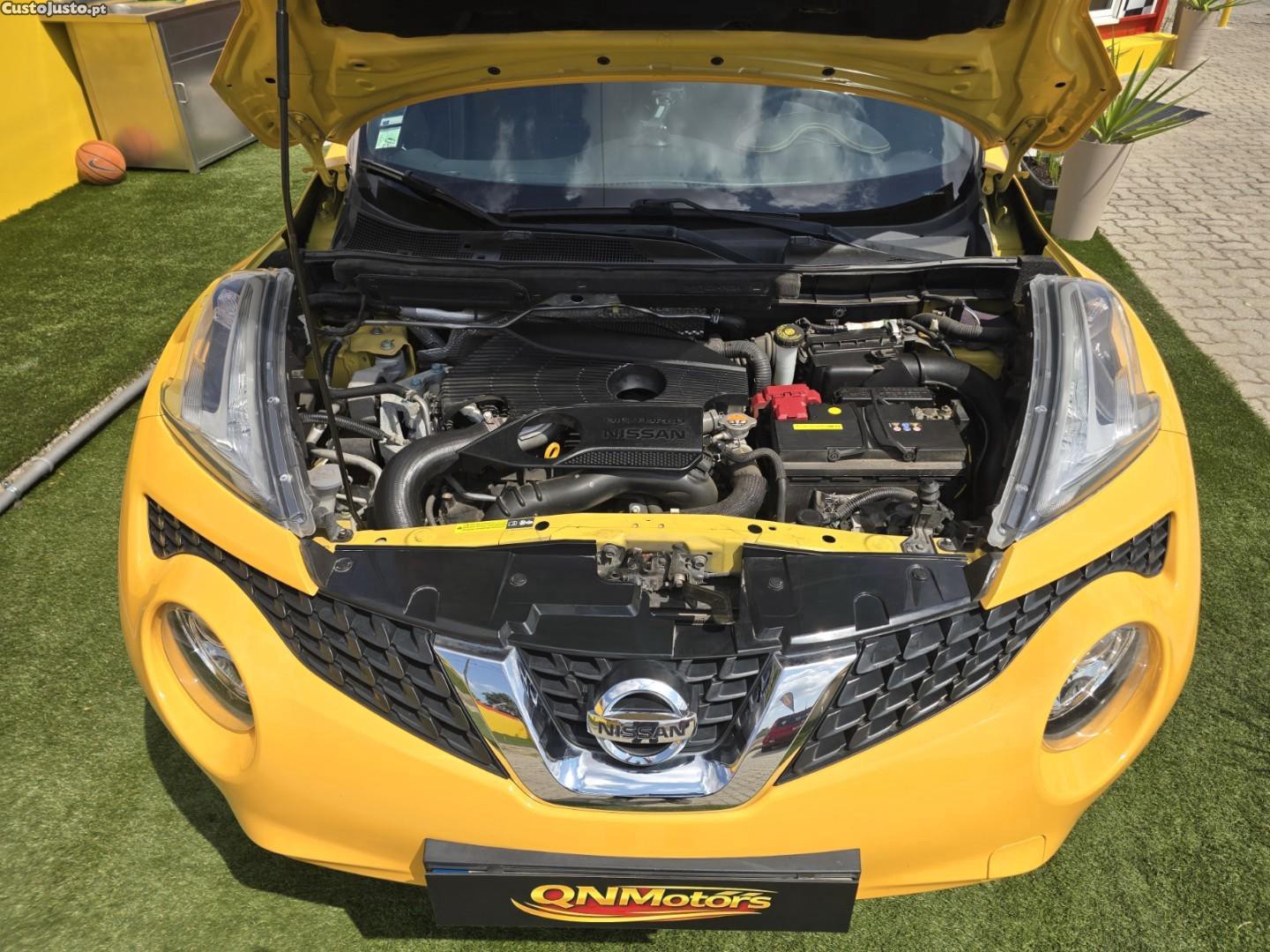 Nissan Juke 1.6 DIG-T Tekna Premium Ext.1 Yellow S. — fotografia 9
