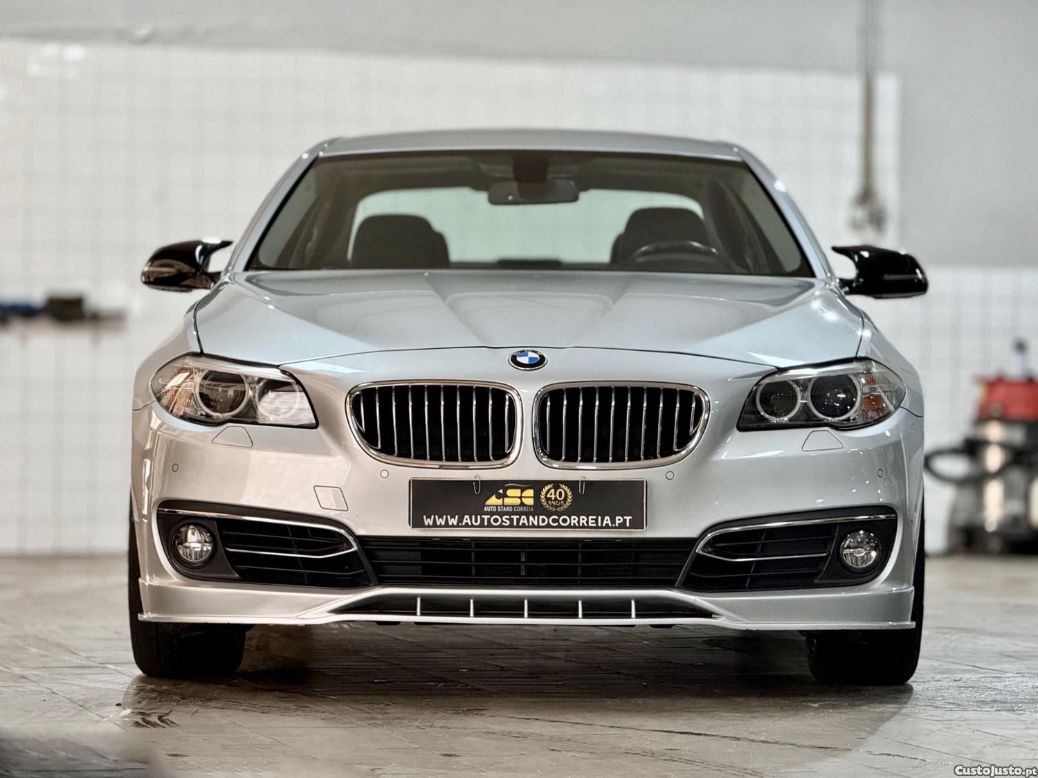 BMW 525 d Luxury LCi Auto Nacional — fotografia 11