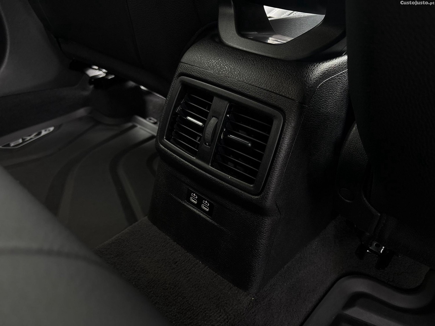BMW X2 25 e xDrive Pack M — fotografia 3