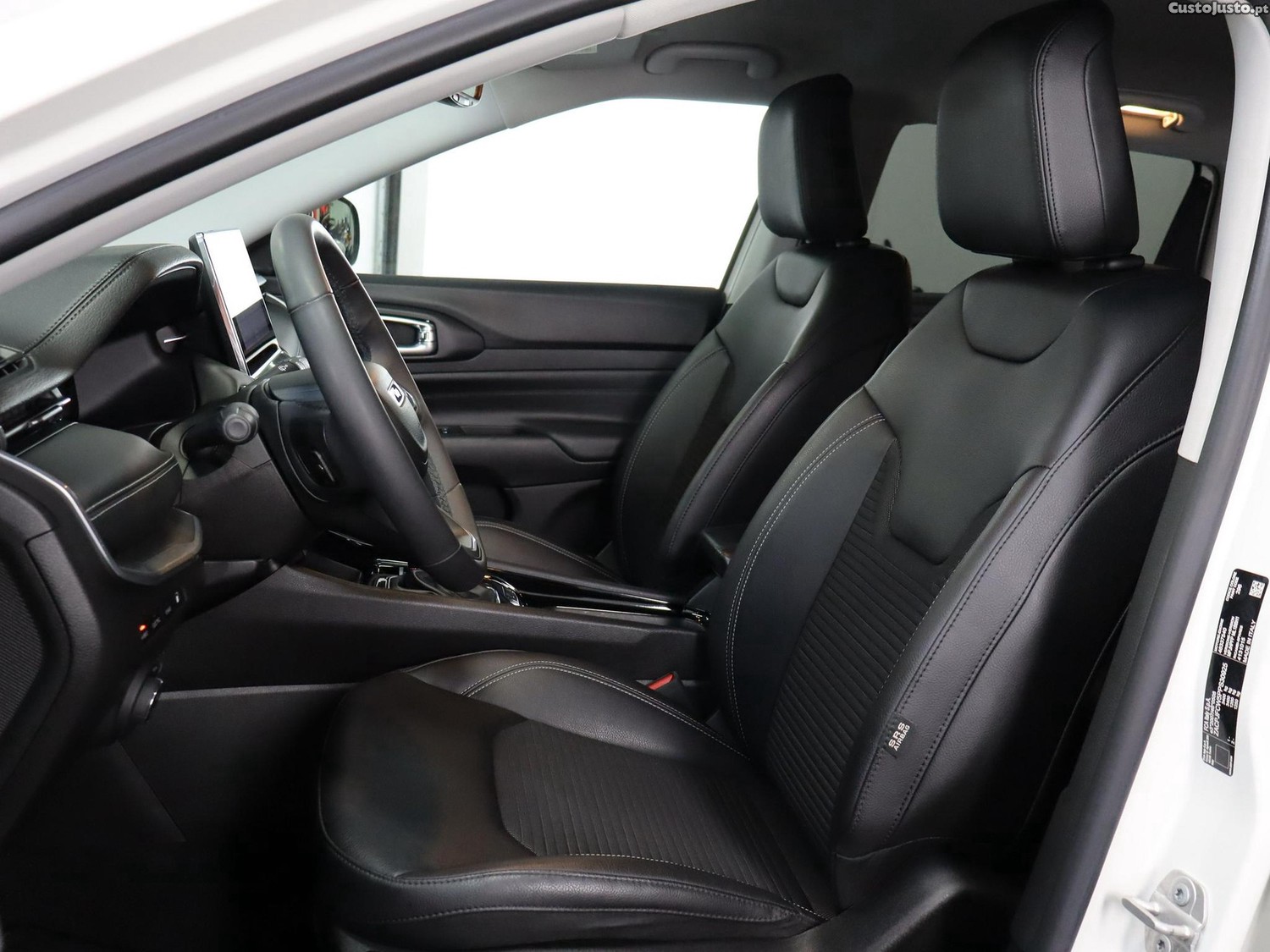 Jeep Compass 1.3 TG Limited — fotografia 12