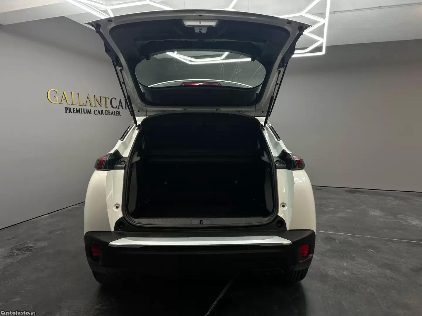 Peugeot 2008 1.2 puretech active pack — fotografia 7