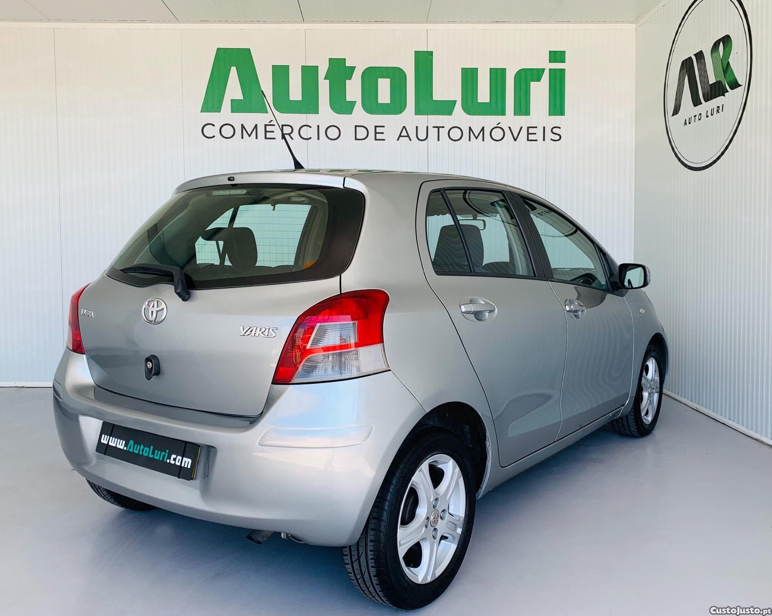 Toyota Yaris 1.4 D-4D - 09 — photo 4
