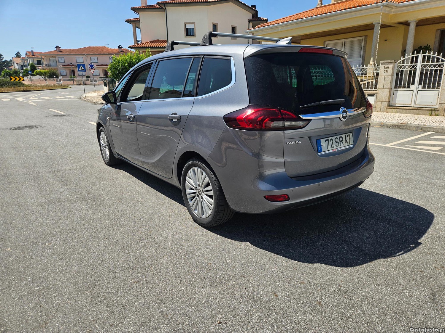 Opel Zafira Tourer 1.6 CDTI 7 LUGARES — fotografia 8