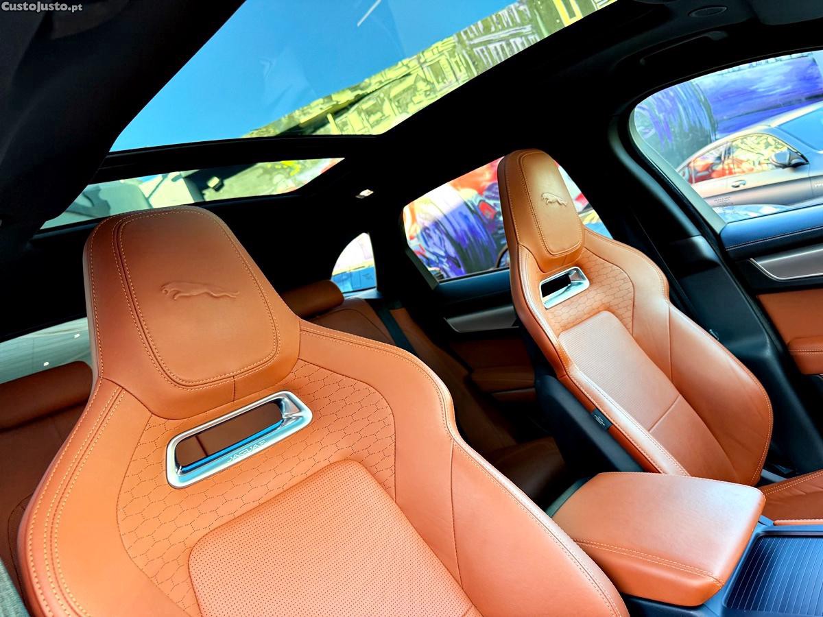 Jaguar F-Pace P400e R-Dynamic — fotografia 32