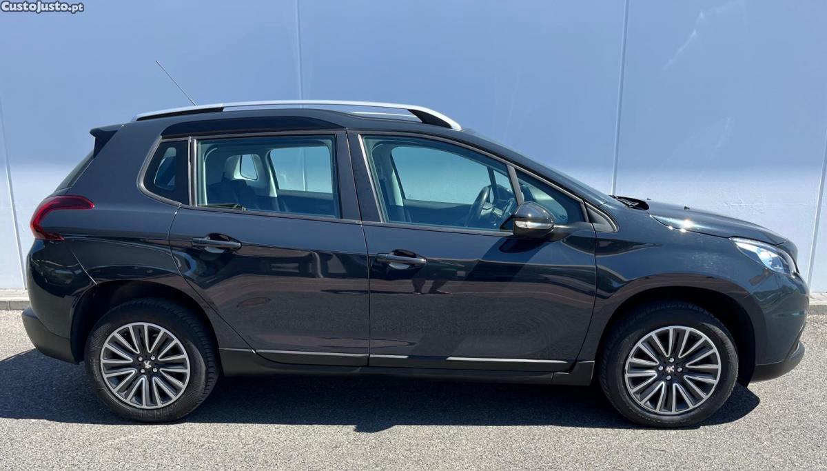 Peugeot 2008 1.5 BlueHDI Active — fotografia 5