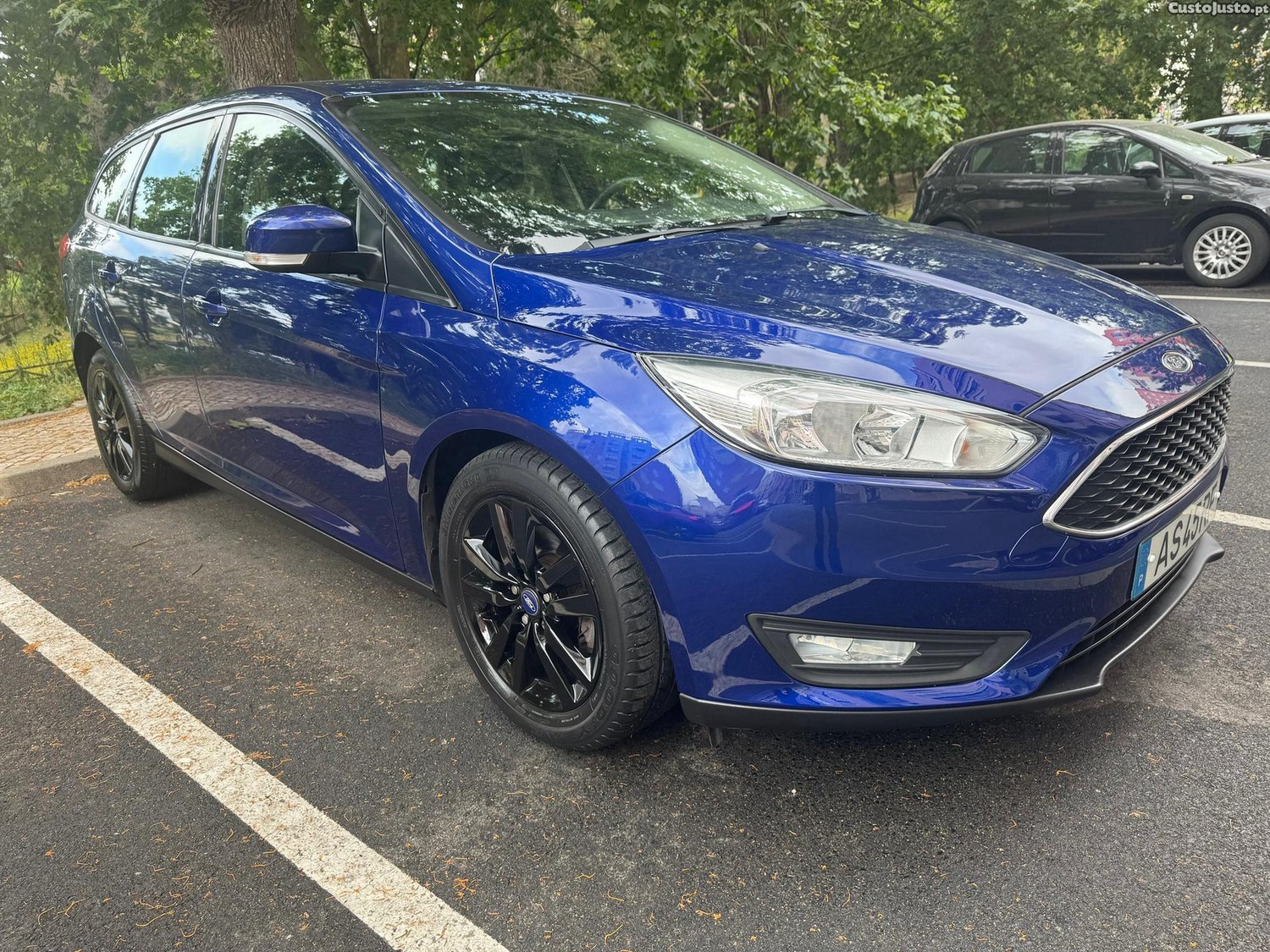 Ford Focus SW 1.5 EcoBlue S&S TITANIUM — fotografia 23