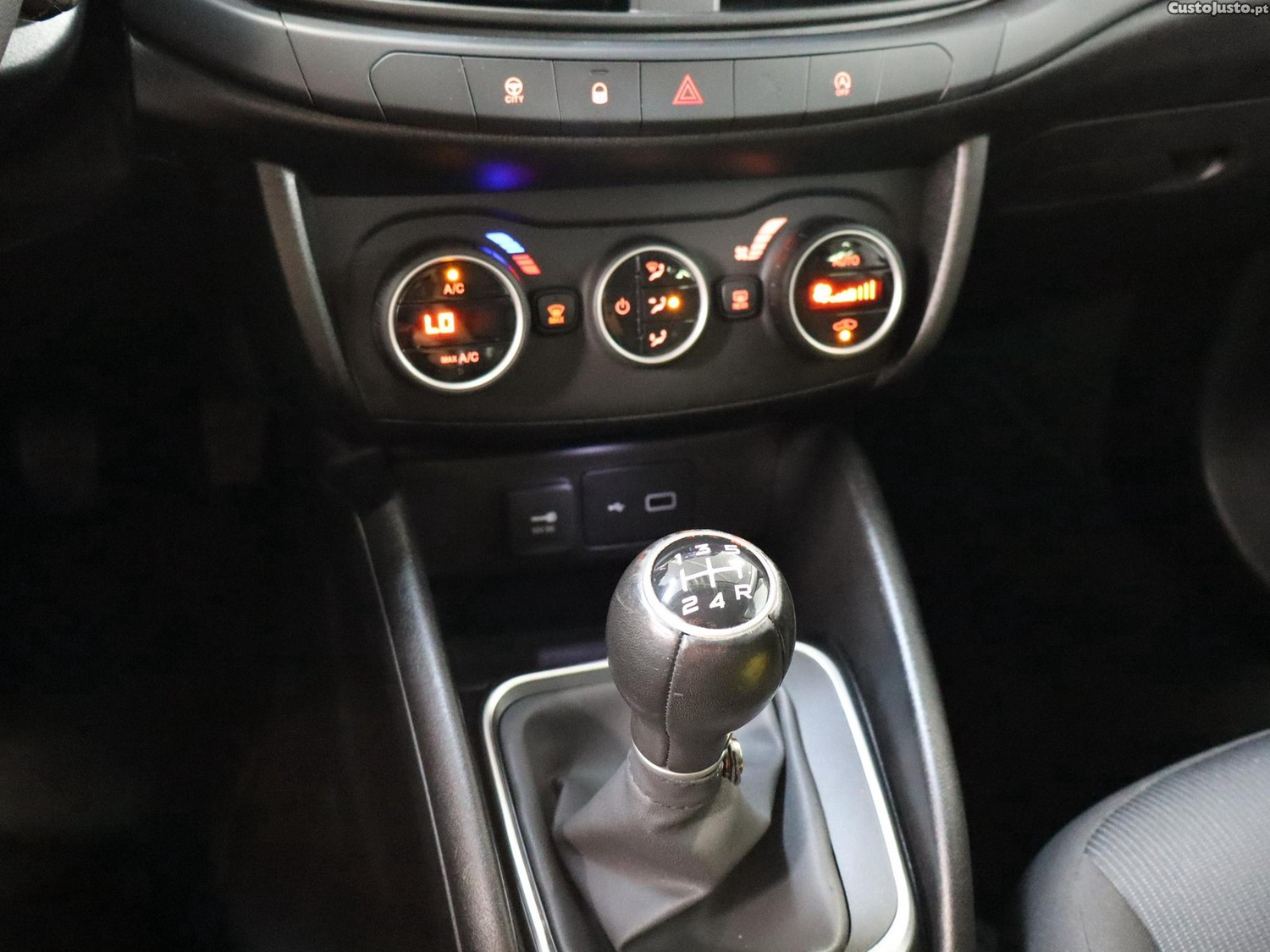 Fiat Tipo 1.3 M-Jet Mirror — fotografia 2