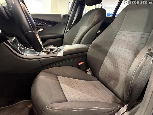 Mercedes-Benz C 180 d 7G-Tronic Exclusive — fotografia 9