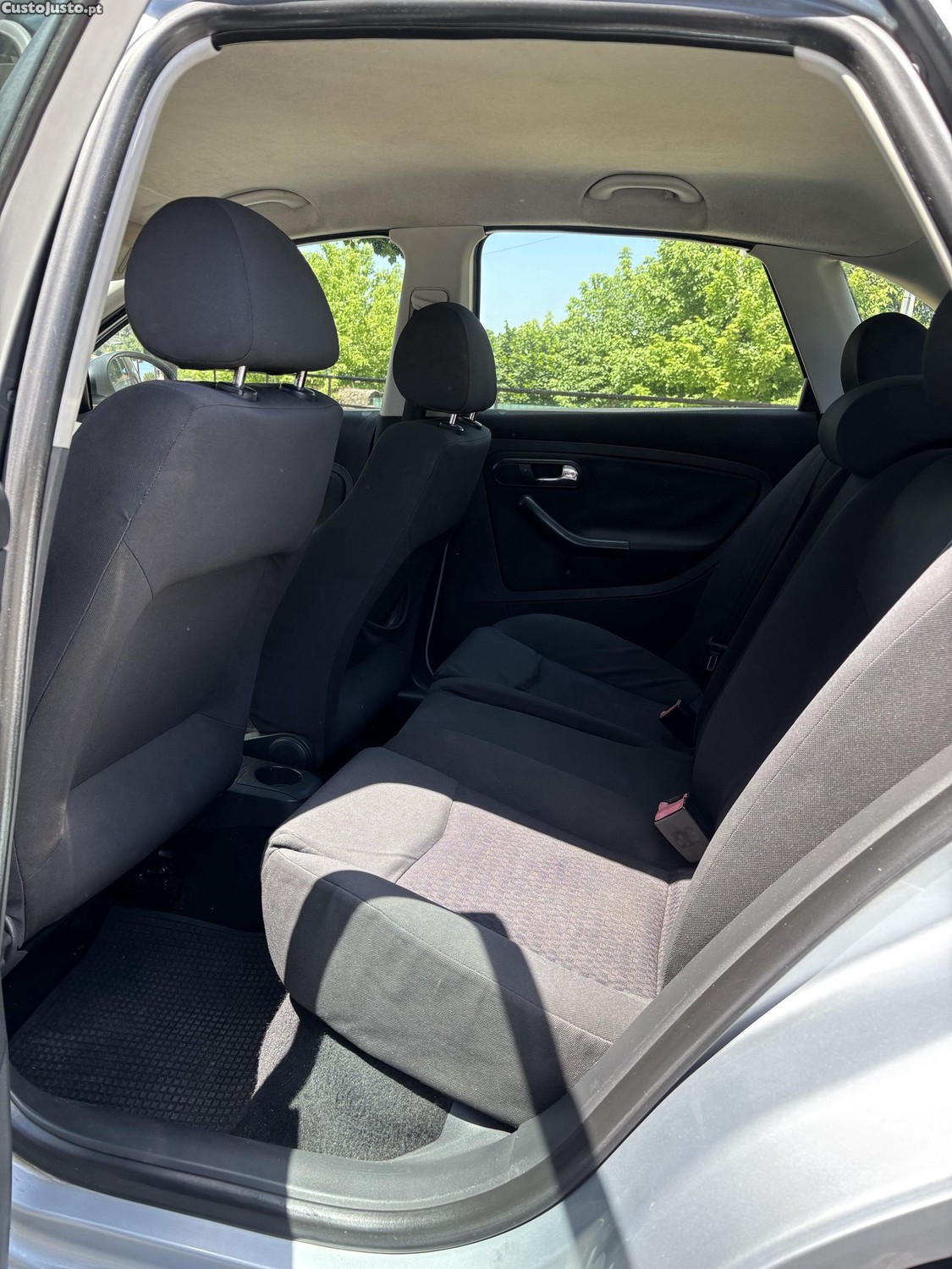 SEAT Ibiza 1.4 tdi — fotografia 3