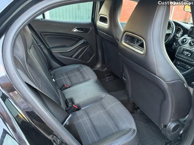 Mercedes-Benz GLA 220 CDI 4MATIC — fotografia 7