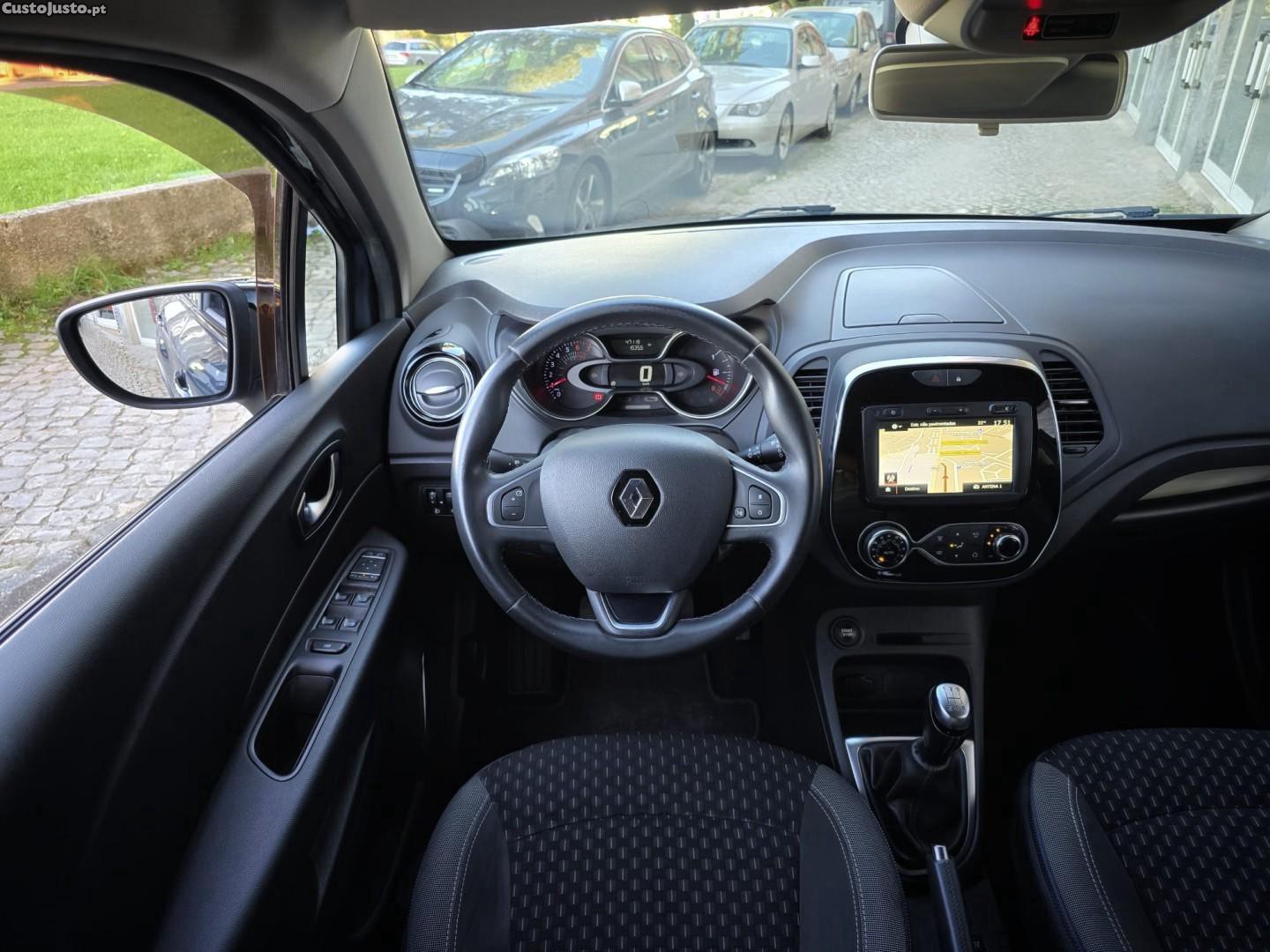Renault Captur 0.9 TCE Exclusive — fotografia 4