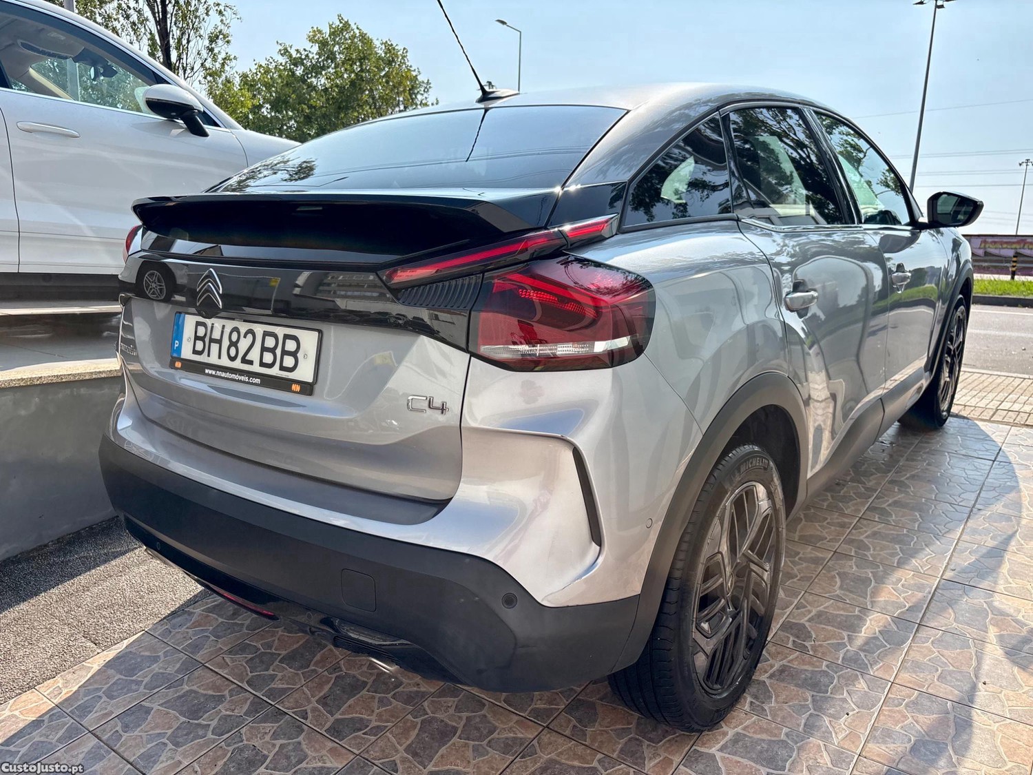 Citroën C4 1.2 PURETECH SHINE 130 CV — fotografia 11
