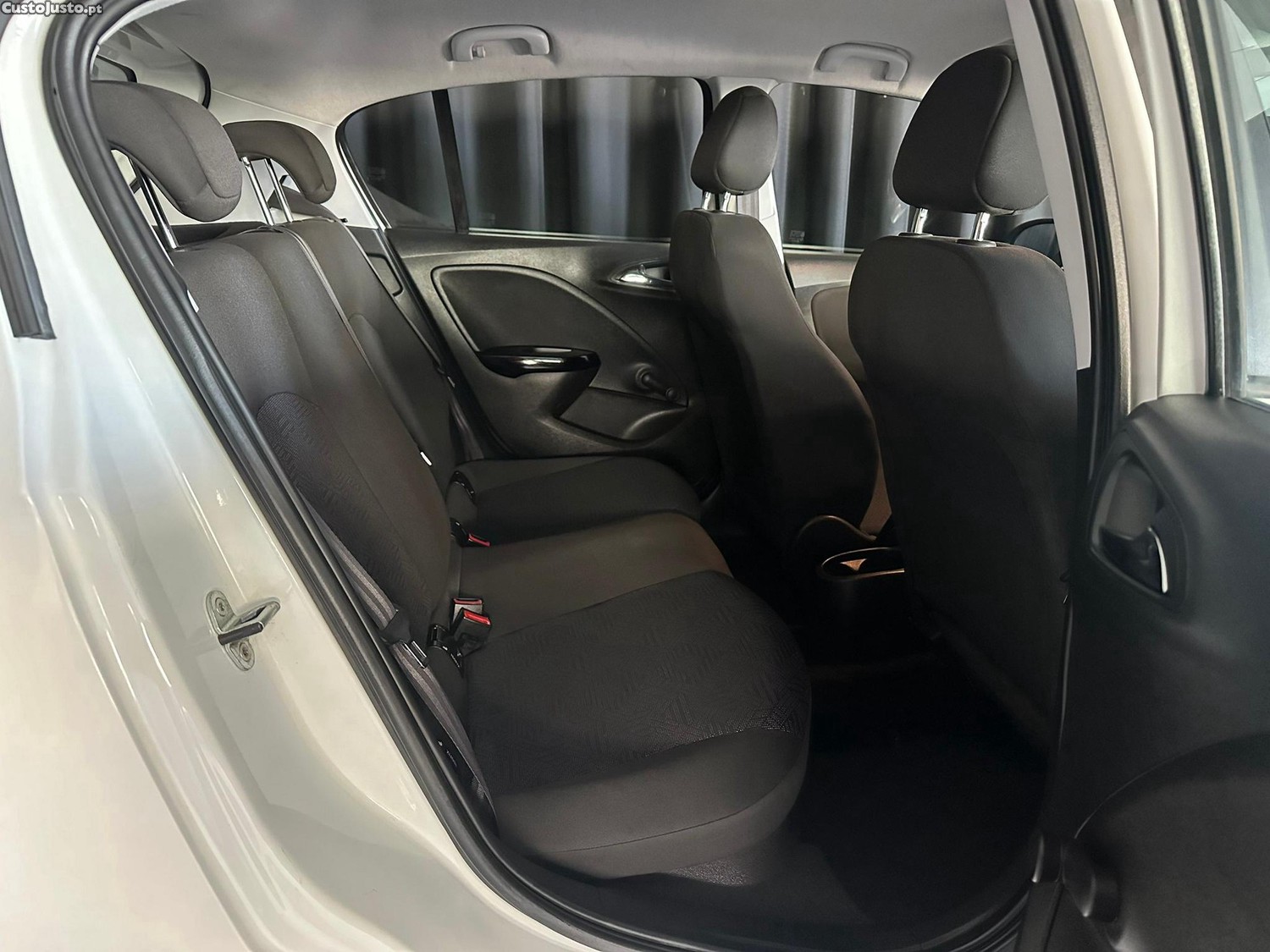 Opel Corsa 1.4 Easytronic — fotografia 4