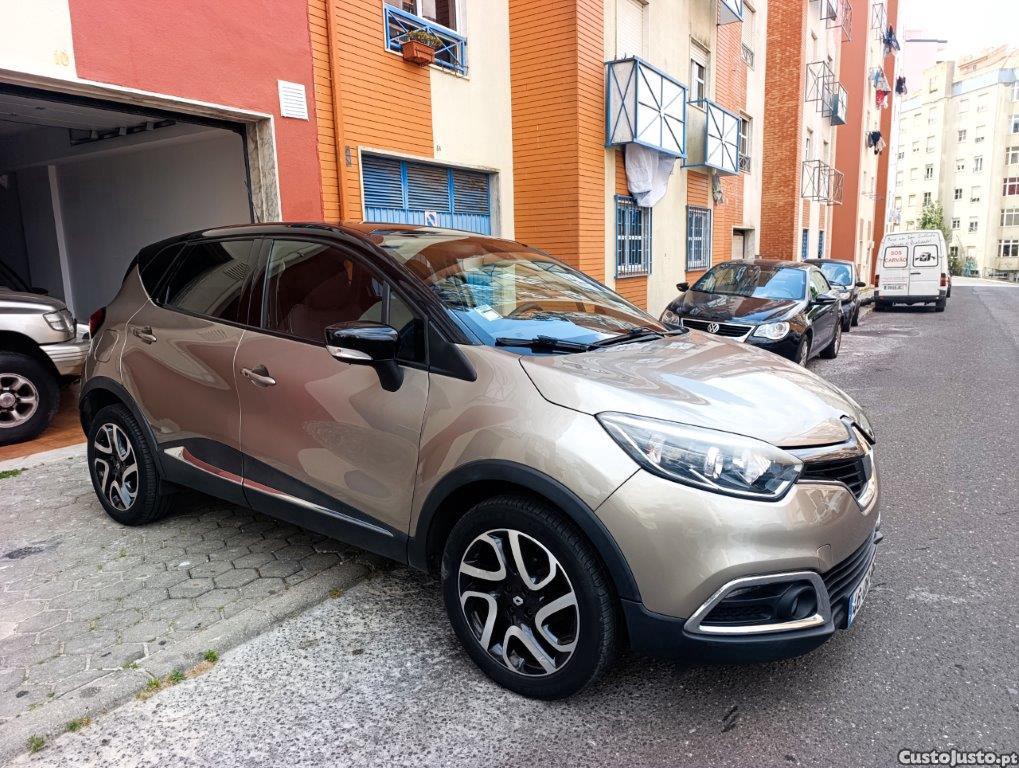 Renault Captur 0.9 TCe Exclusive 1 Dono Nacional — fotografia 10
