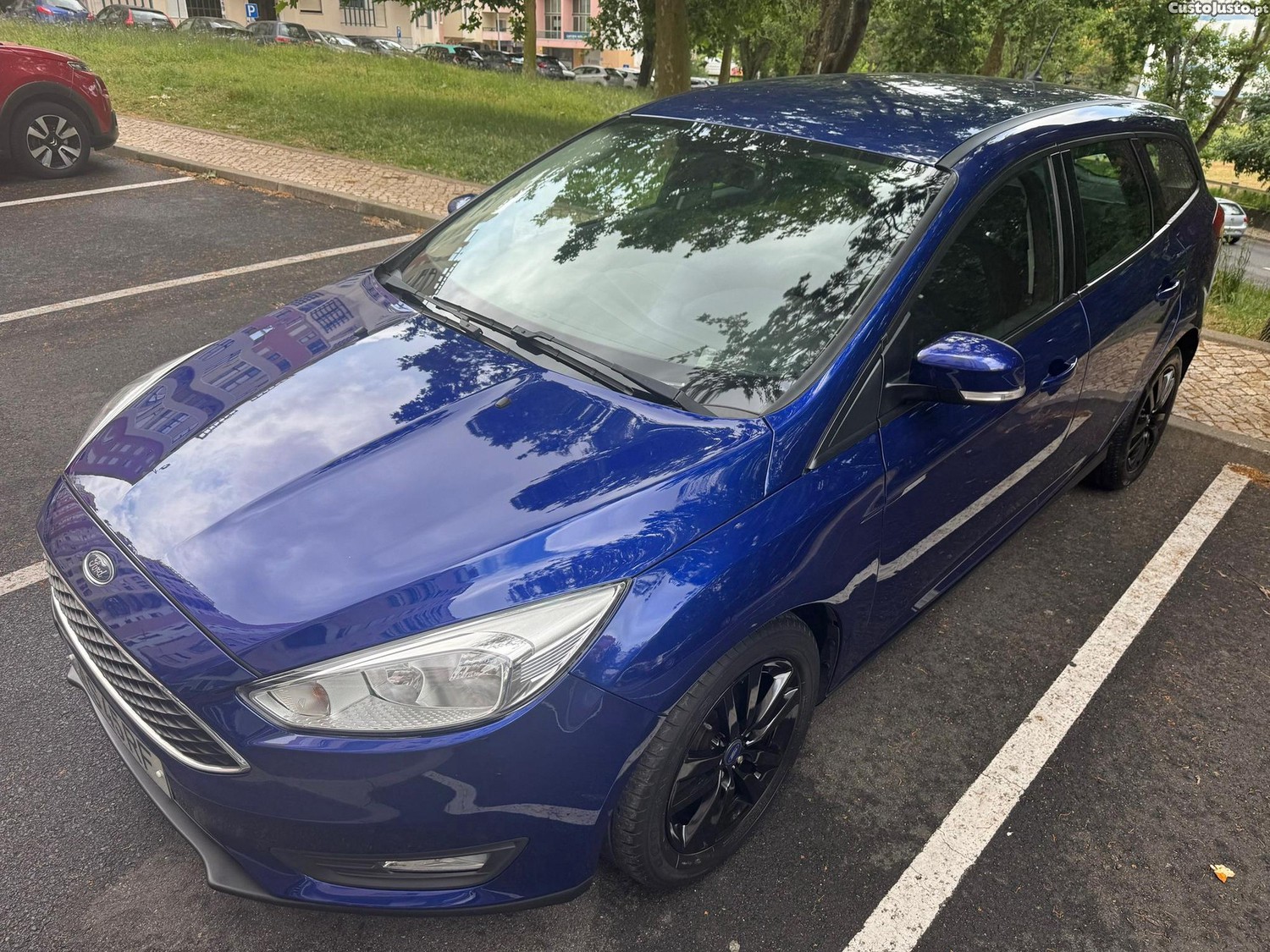 Ford Focus SW 1.5 EcoBlue S&S TITANIUM — fotografia 6