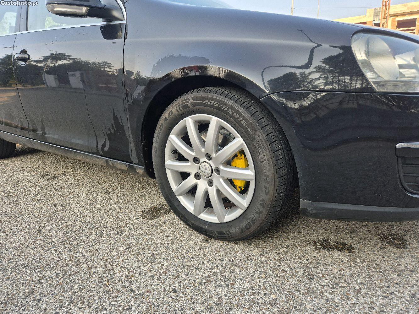 Volkswagen Jetta 1.9 Tdi 105cv — fotografia 4