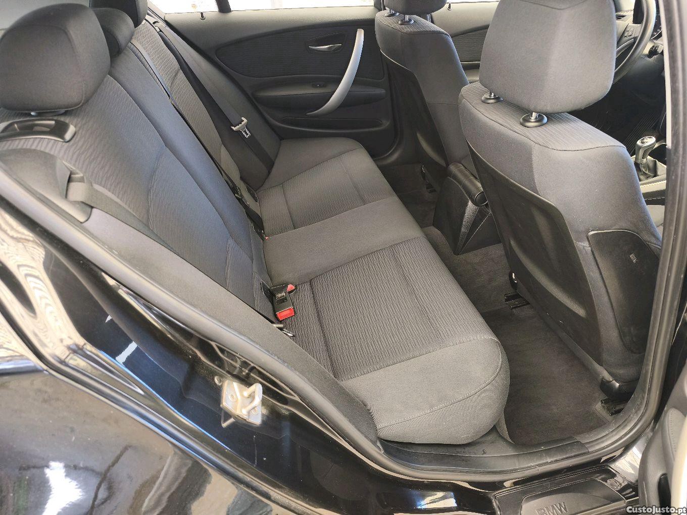 BMW 118 d — fotografia 2