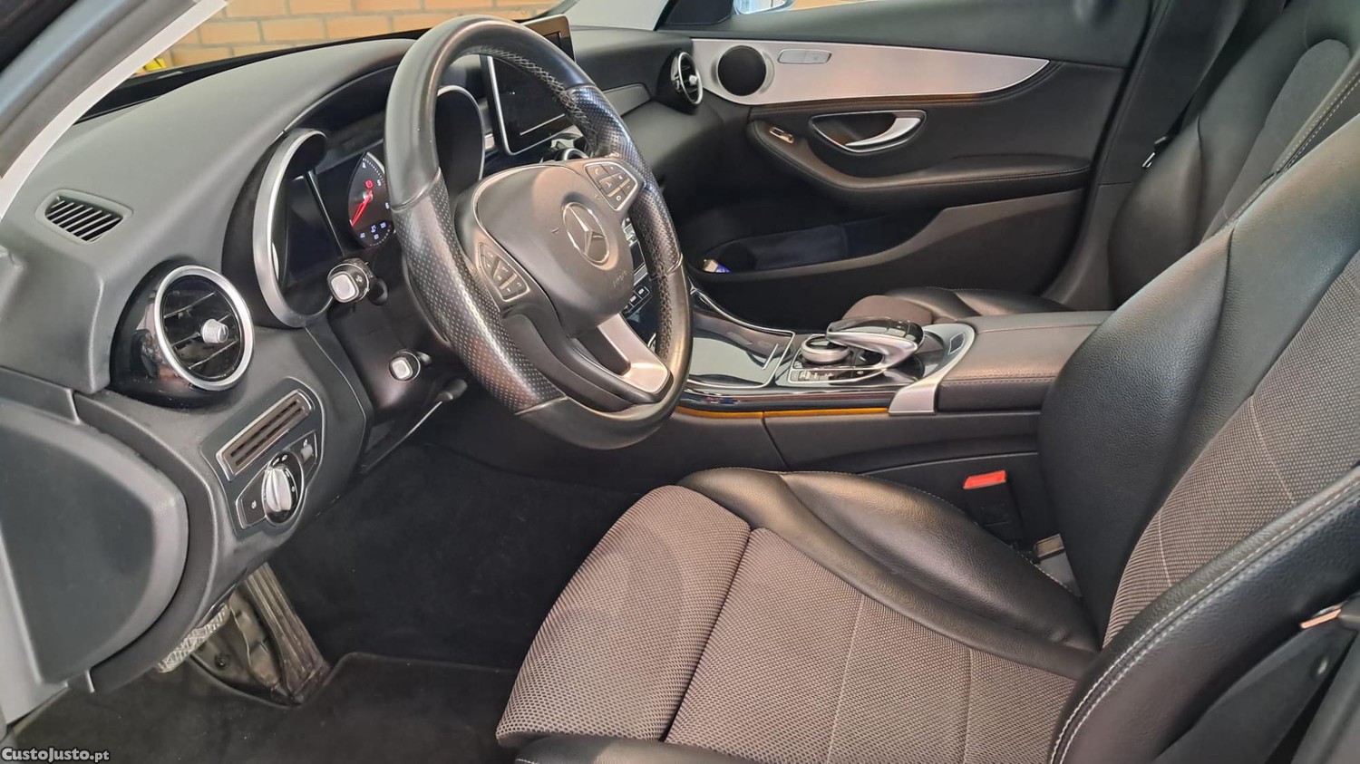Mercedes-Benz C 200 D BlueTec Avantgarde Aut. — fotografia 5