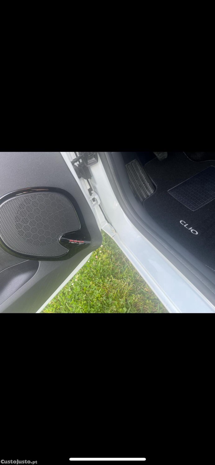 Renault Clio BOSE 2019 — fotografia 11