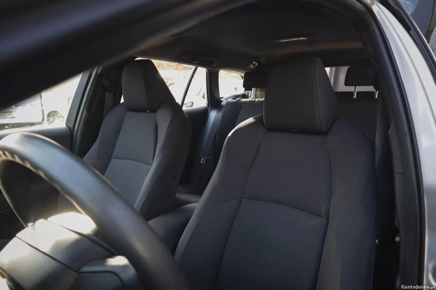Toyota Corolla sport touring — fotografia 4