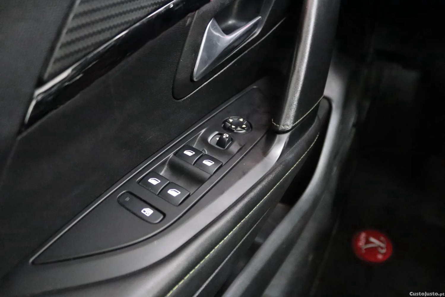 Peugeot 208 1.2 PureTech Allure EAT8 — fotografia 4
