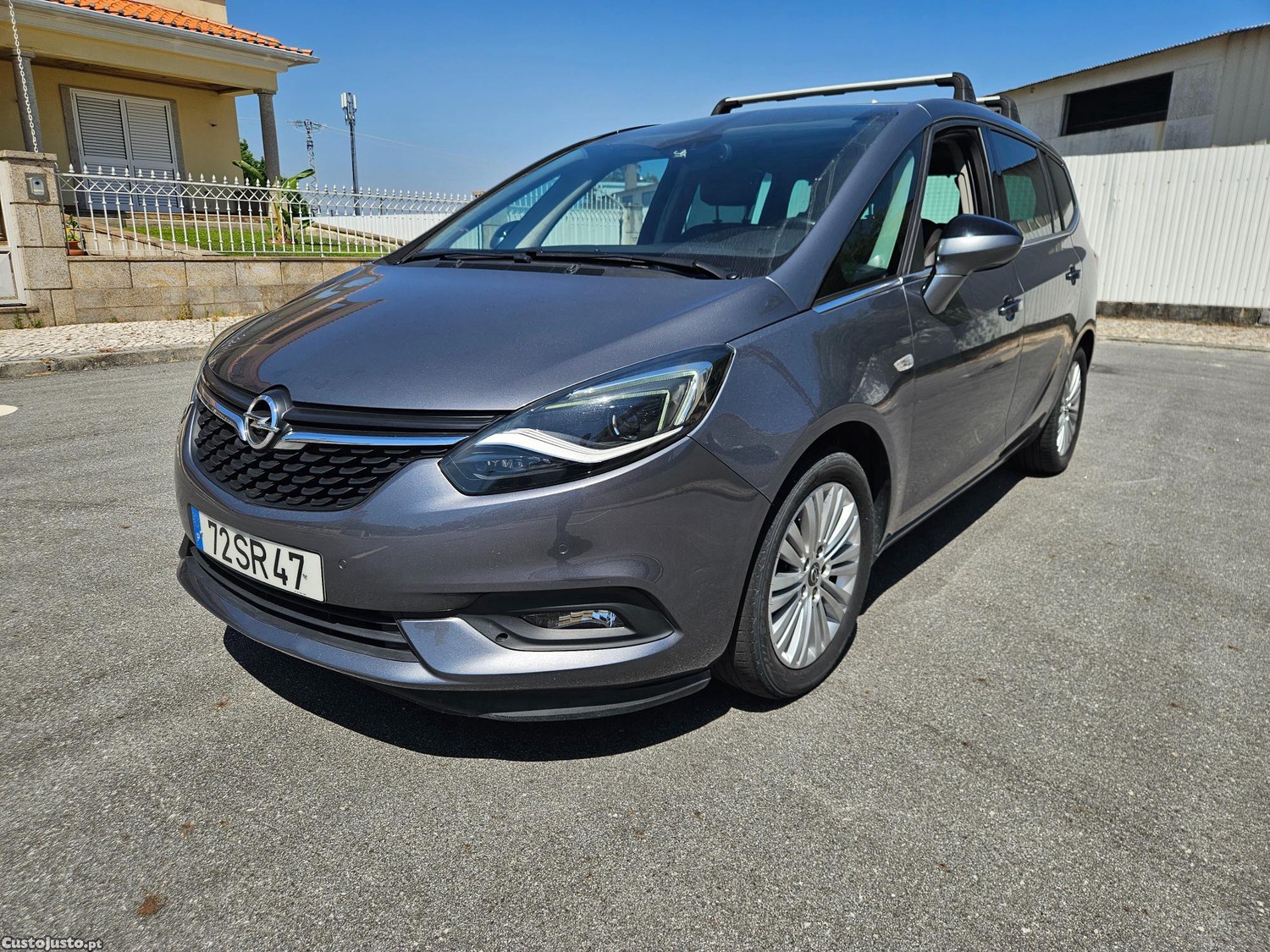 Opel Zafira Tourer 1.6 CDTI 7 LUGARES — fotografia 2