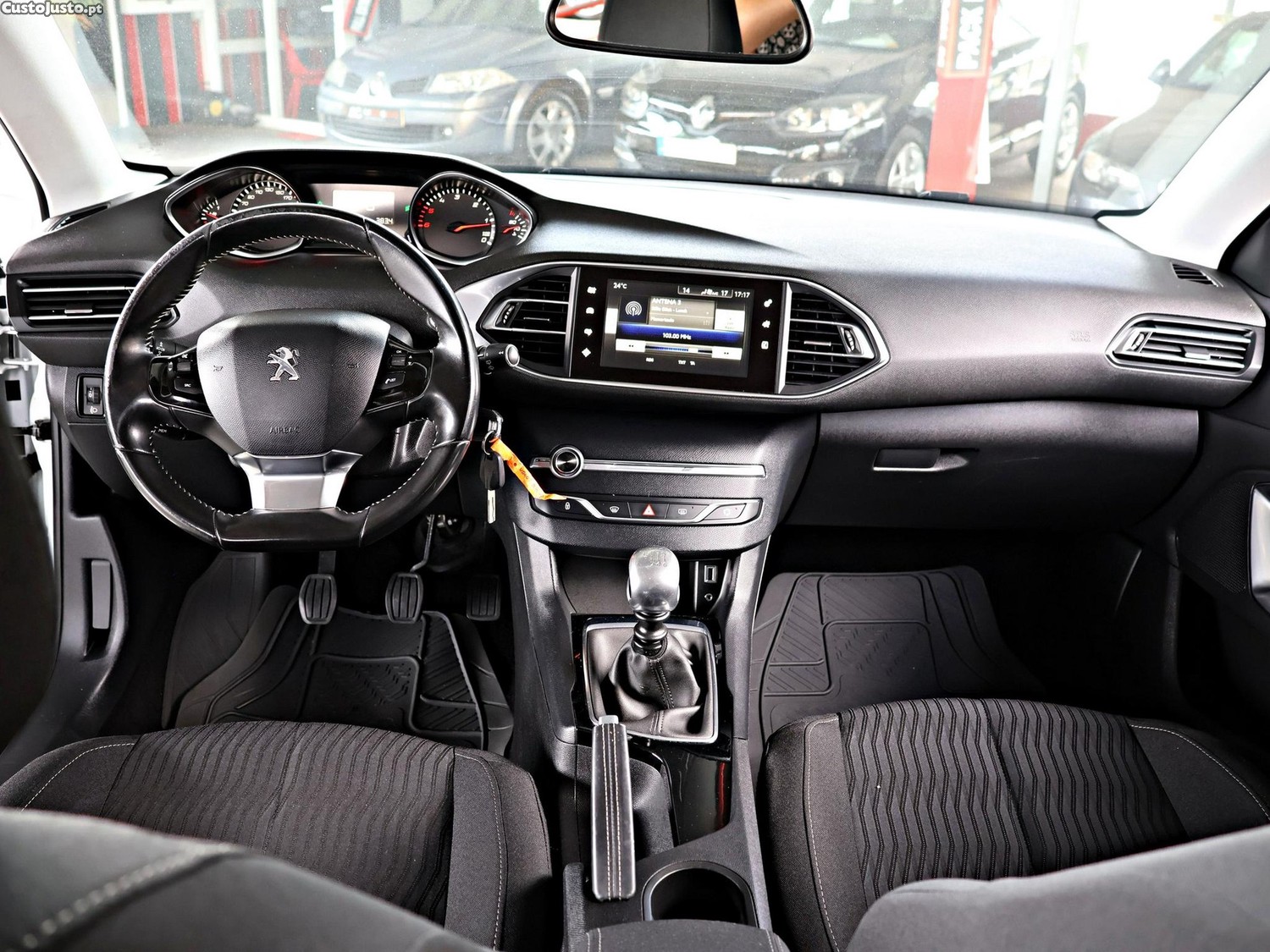 Peugeot 308 1.6 BlueHDi Active J17 — fotografia 9