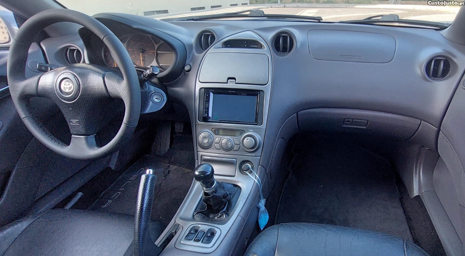 Toyota Celica VVTI-L 192 Cvs — fotografia 3