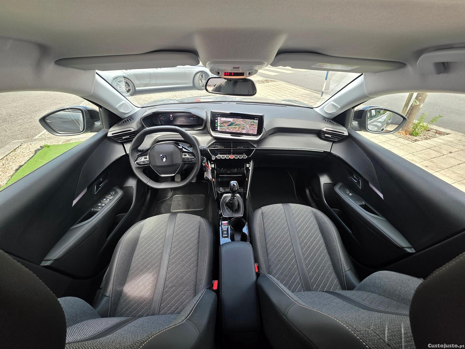 Peugeot 208 1.2 PureTech Allure Pack — fotografia 5