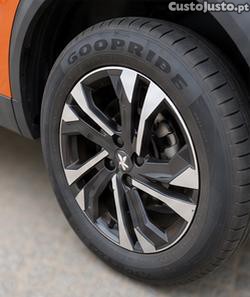 Peugeot 2008 1.2 PureTech Allure 100cv — fotografia 5