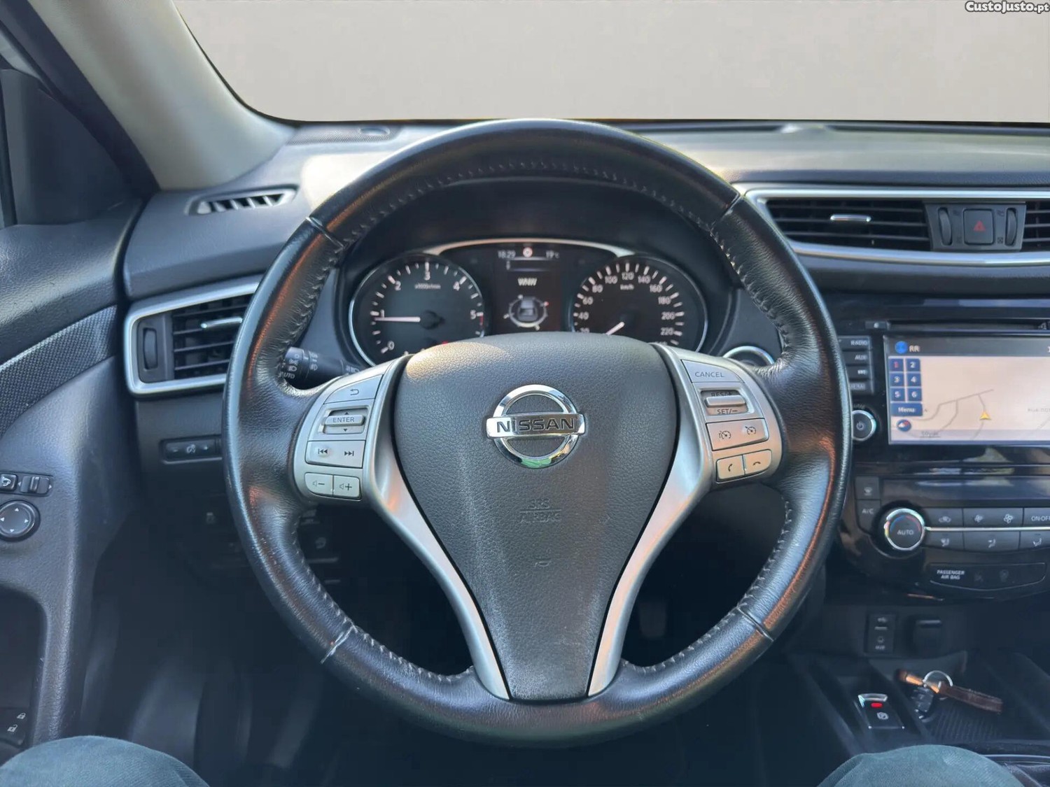 Nissan X-Trail 1.6 dCi N-Connecta — fotografia 3