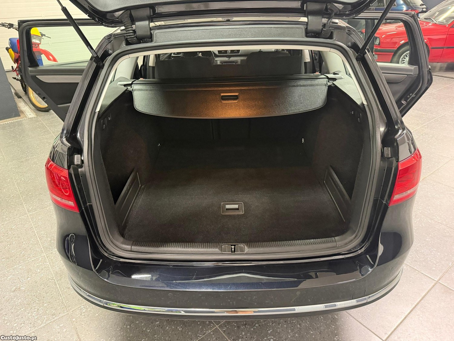Volkswagen Passat 1.6 TDI Confortline — fotografia 10