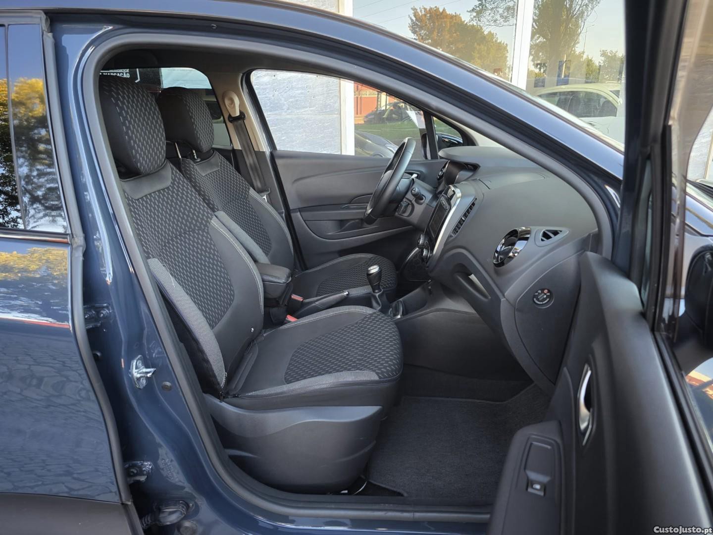 Renault Captur 0.9 TCE Exclusive — fotografia 3